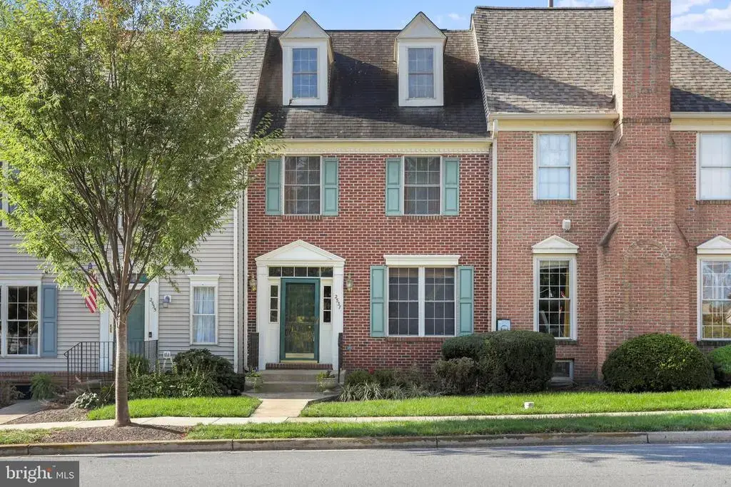 2537 Waterside Dr, FREDERICK