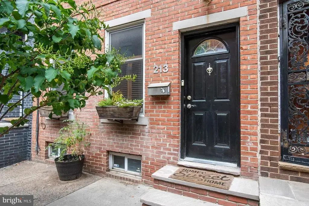 213 W George St, PHILADELPHIA
