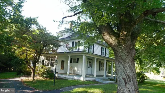 85 Cox Rd, Huntingtown