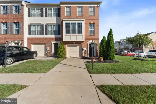 816 Glenside Way, Glen Burnie