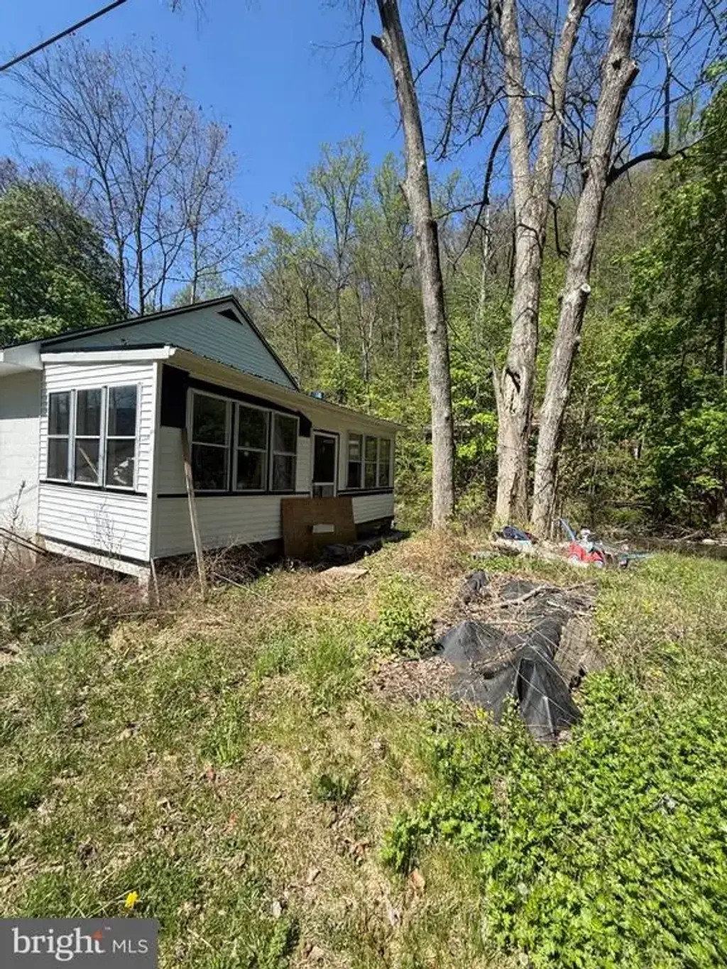 35 Hibridge Cir, LEWISTOWN
