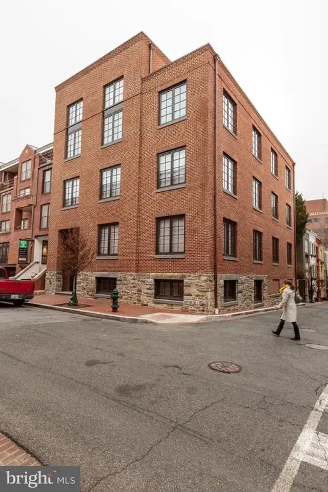3220 Grace St Nw #3, Washington