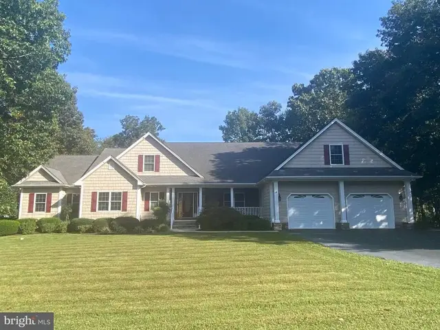 6482 Pleasant Dr, Laurel