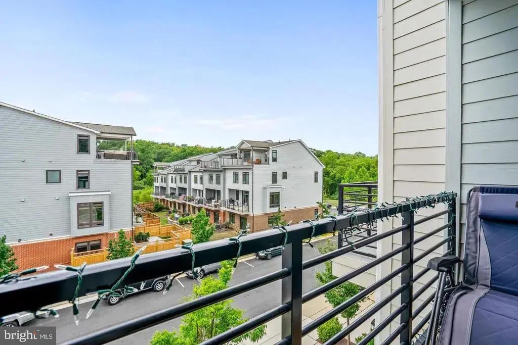 1018 Ribbon Limestone Ter Se, LEESBURG
