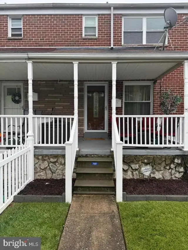 1019 Foxridge Ln, Essex