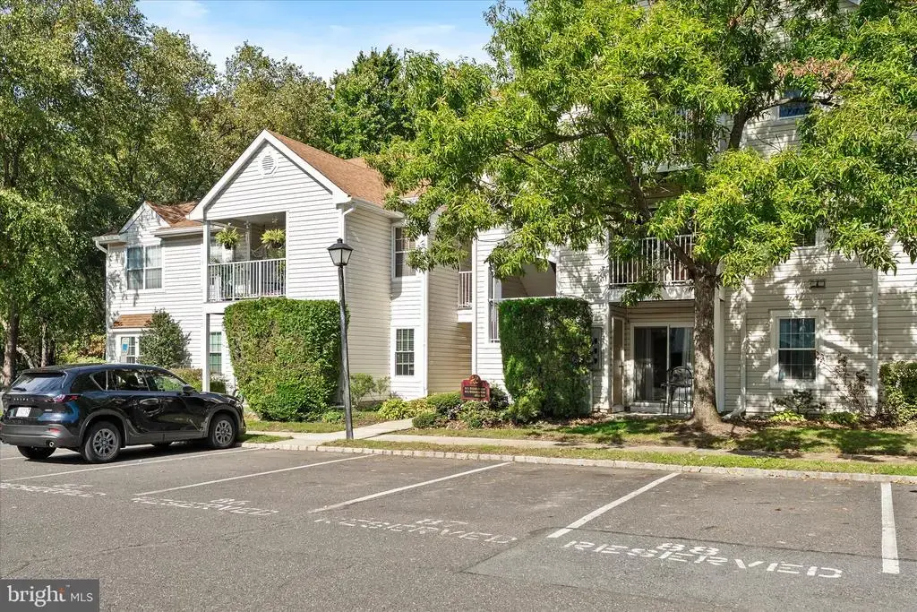 522 Walden Cir, ROBBINSVILLE