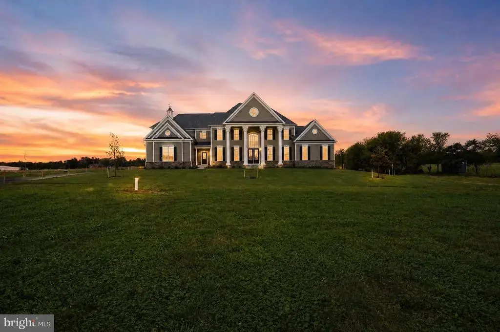 12221 Parkgate Dr, NOKESVILLE