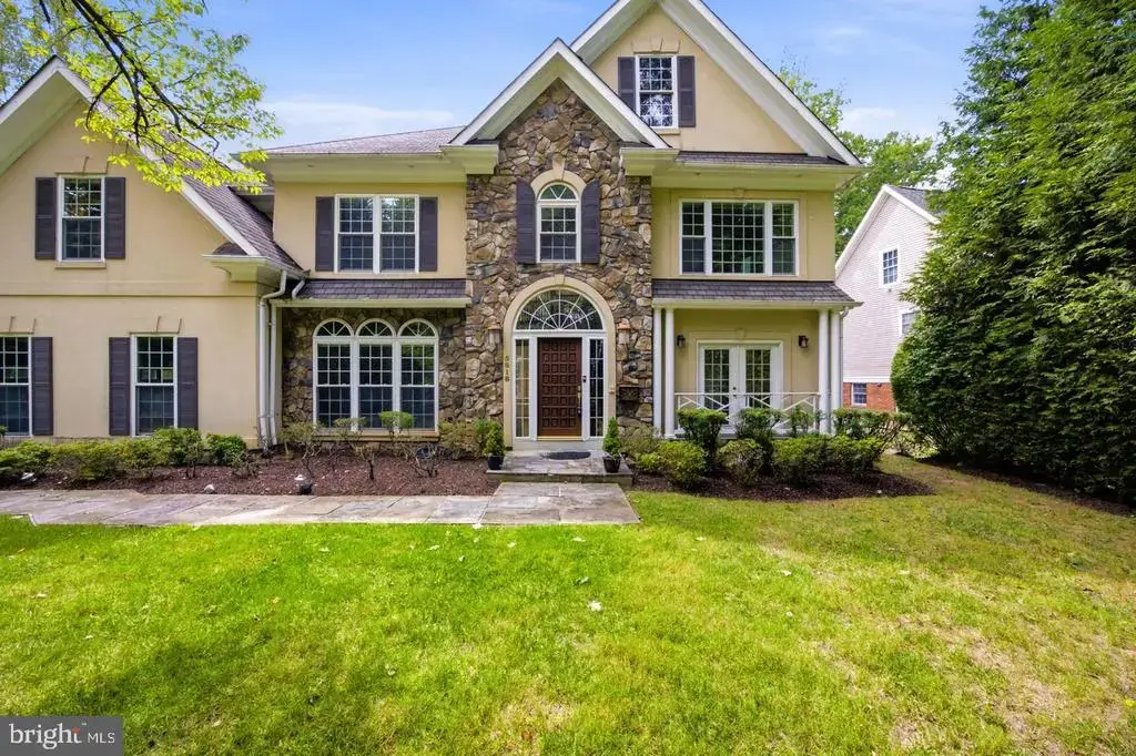 5818 Bradley Blvd, BETHESDA