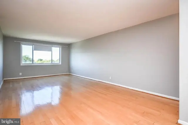 8315 N Brook Ln #2-1004, Bethesda