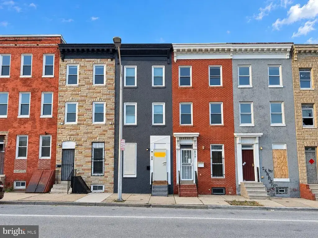 932 W Franklin St, BALTIMORE