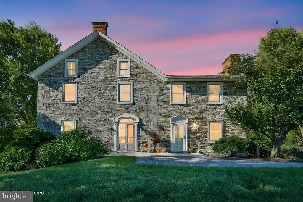 385 Albright Rd, KUTZTOWN