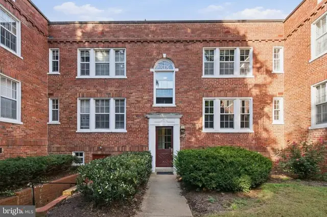 1728 N Queens Ln #3-181, Arlington