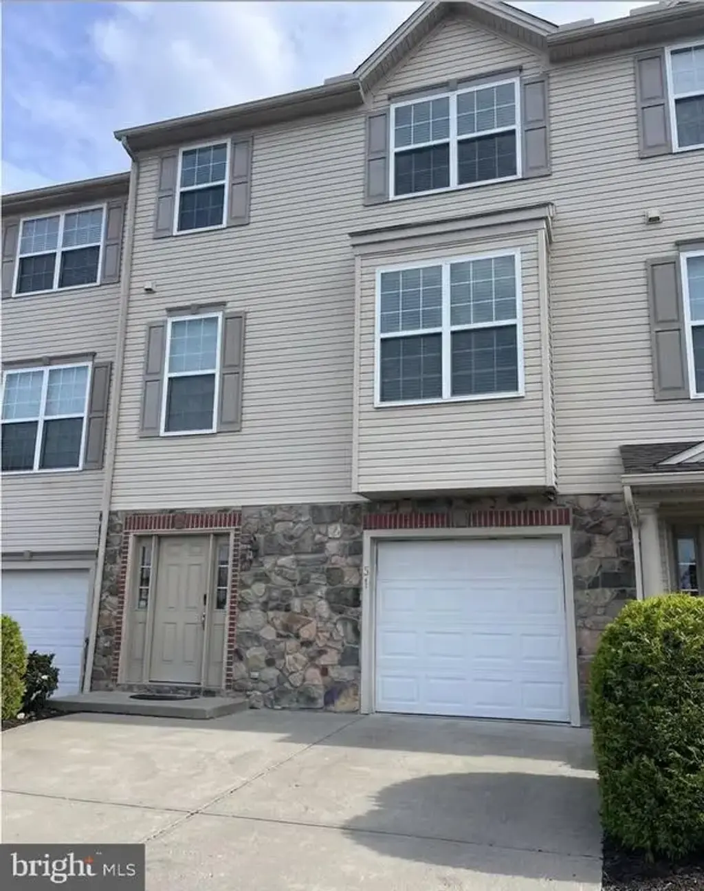 51 Indiana Cir, LEMOYNE