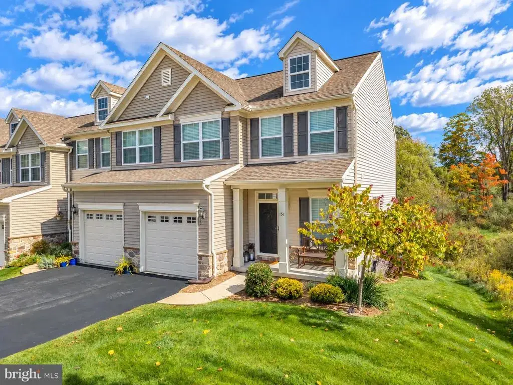 151 Kestrel Ln, BOALSBURG