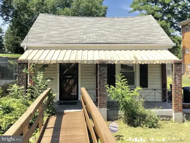 4434 B St Se, Washington
