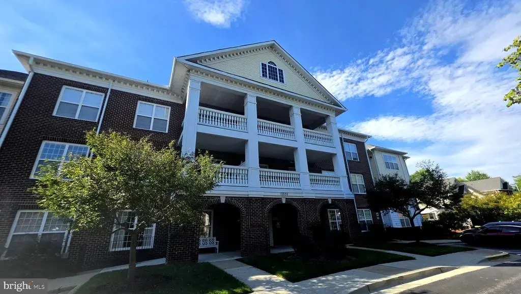 11924 Darnestown Rd #204, N POTOMAC