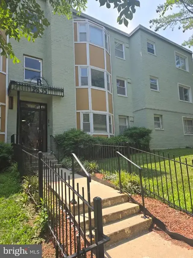 2835 Gainesville St Se #102, Washington