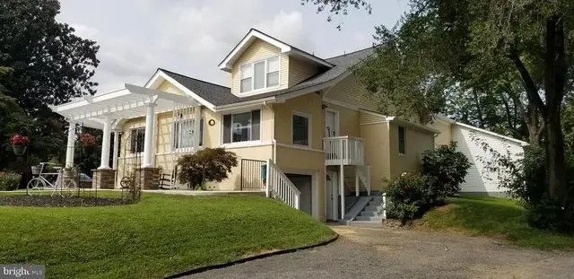 9000 Colesville Rd, Silver Spring