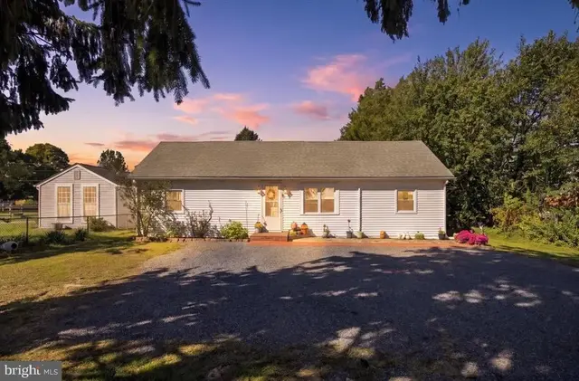4583 Brenford Rd, Smyrna