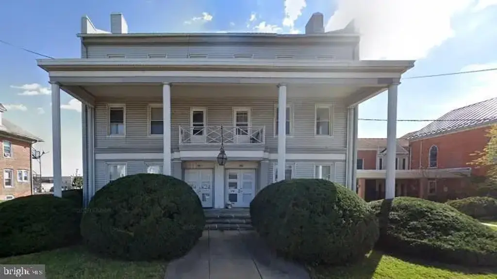 106 W Main St #15, NEW HOLLAND