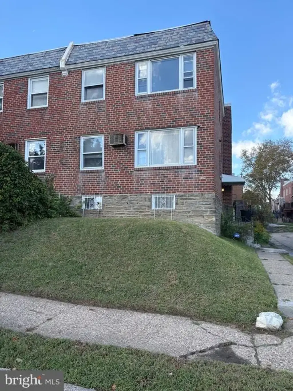 907 E Phil Ellena St, PHILADELPHIA