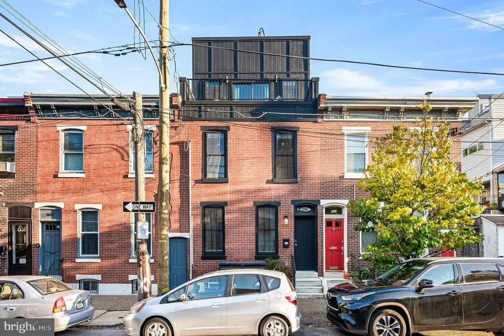 806 Moyer St, PHILADELPHIA