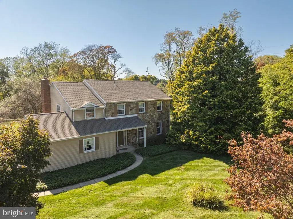 811 Mccomb Ln, CHADDS FORD