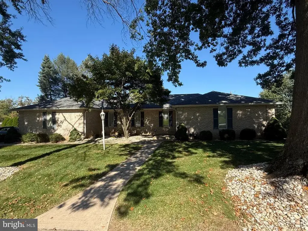513 Gale Road Rd, CAMP HILL