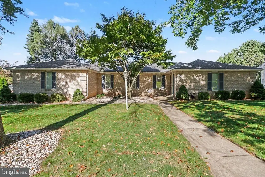 513 Gale Road Rd, CAMP HILL