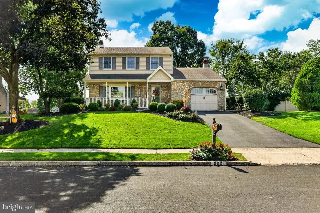 222 Horseshoe Rd, NORRISTOWN