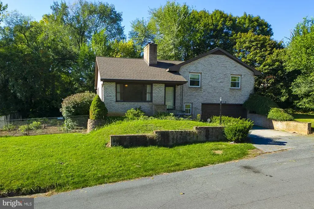 1507 W Race St, MARTINSBURG