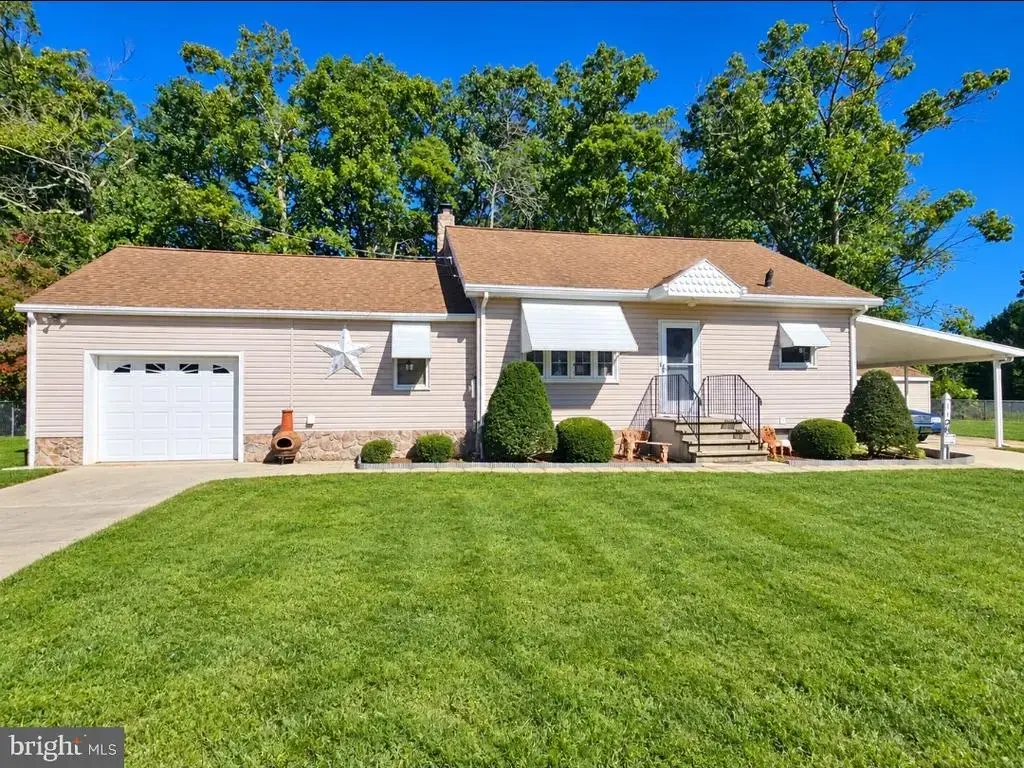 1128 W Park Ave, VINELAND