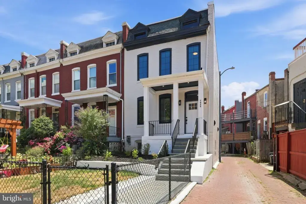 1024 Spring Rd Nw, WASHINGTON