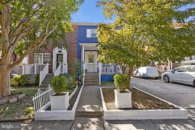 327 Ashby St, Alexandria