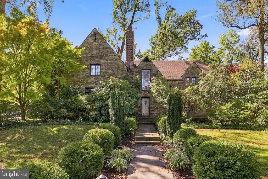 30 Berwick Rd, MERION STATION