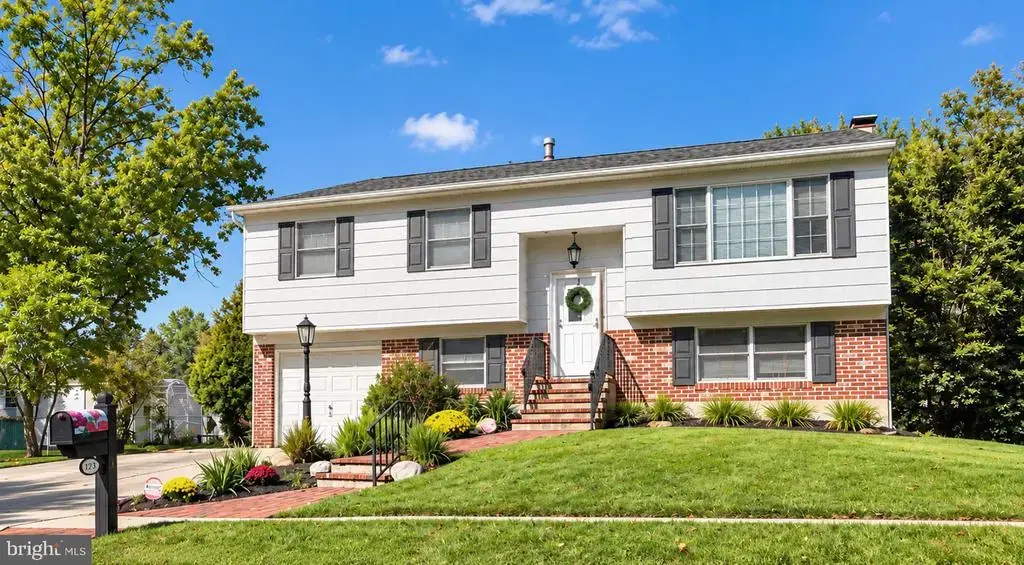 108 Hessian Run Ct, WEST DEPTFORD