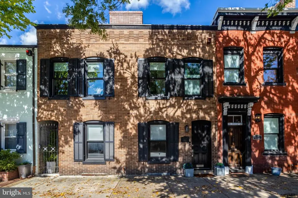 1015 Duke St, ALEXANDRIA
