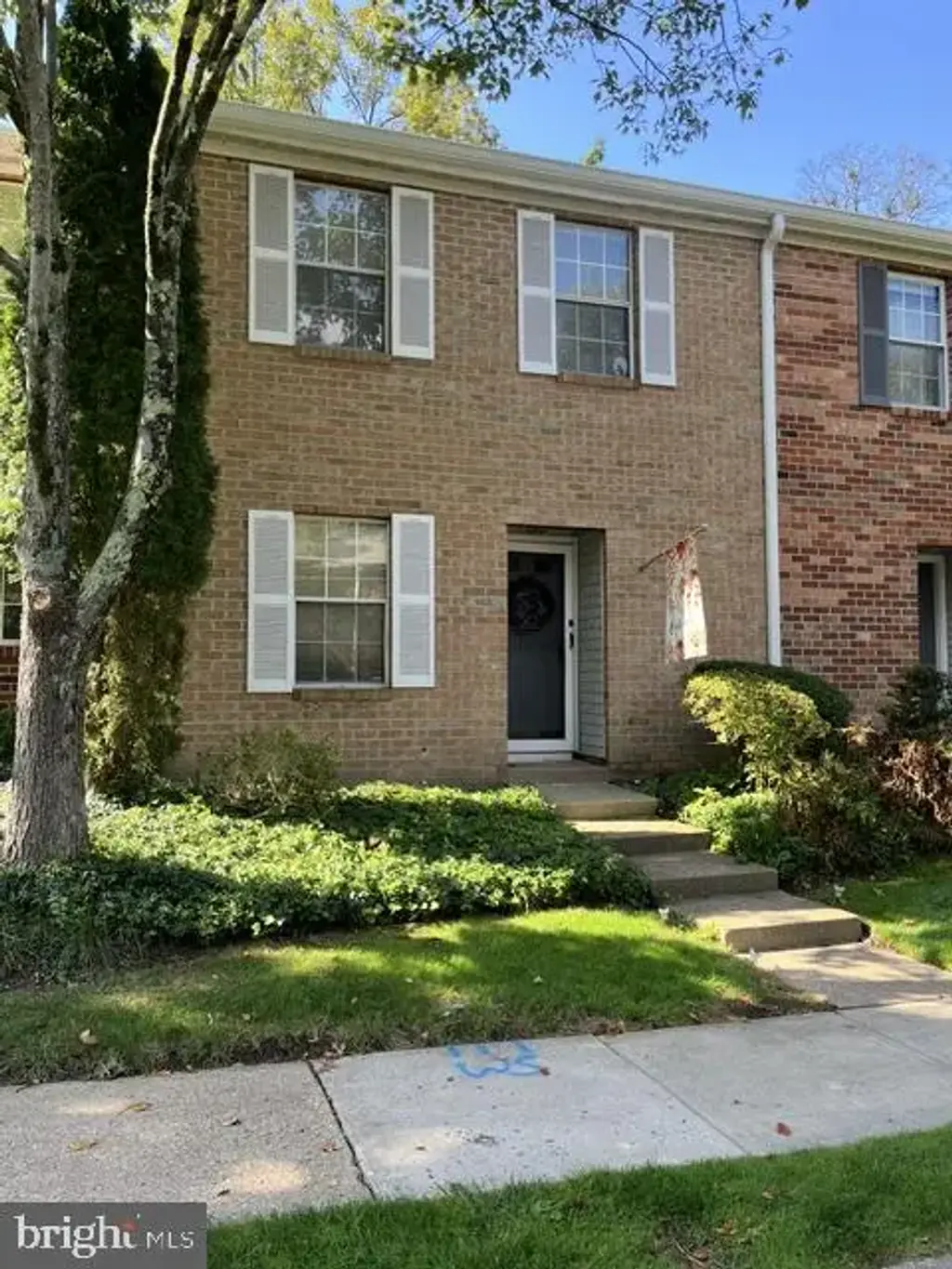 52 Sycamore Ct, LAWRENCEVILLE