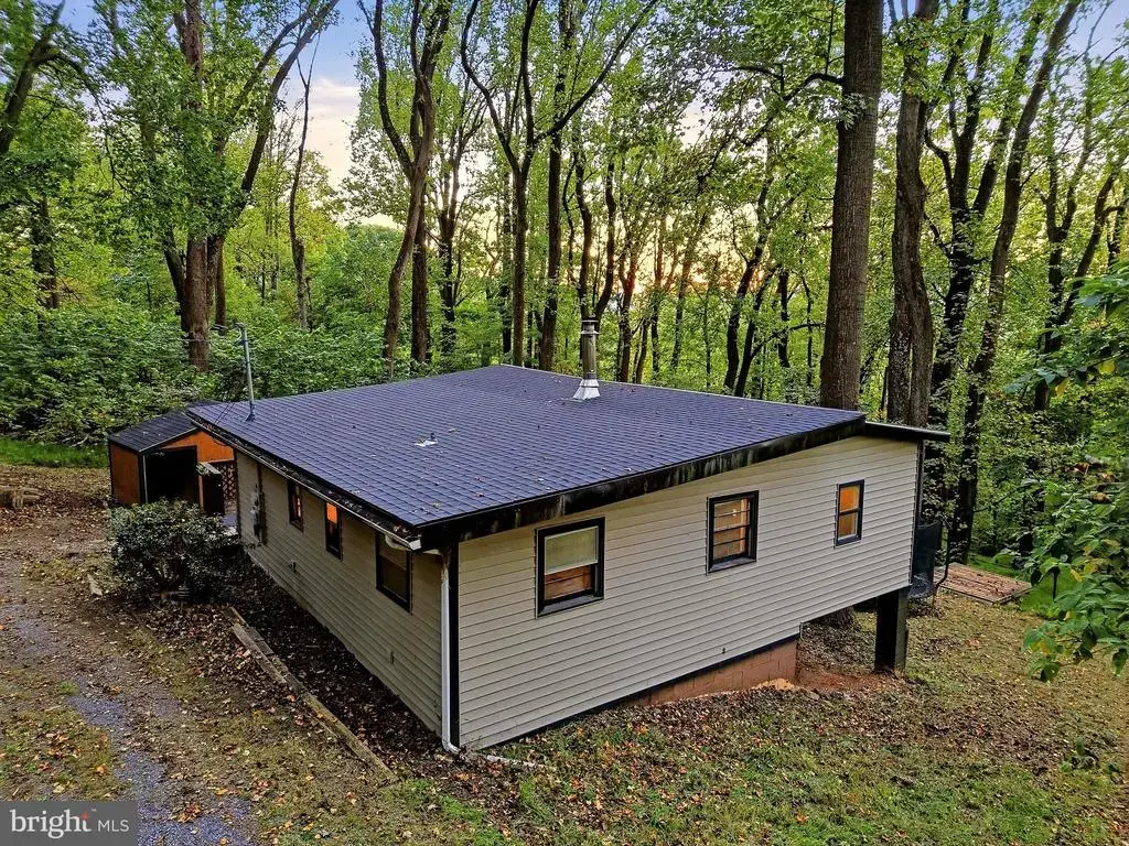892 Massanutten Mountain Dr, FRONT ROYAL