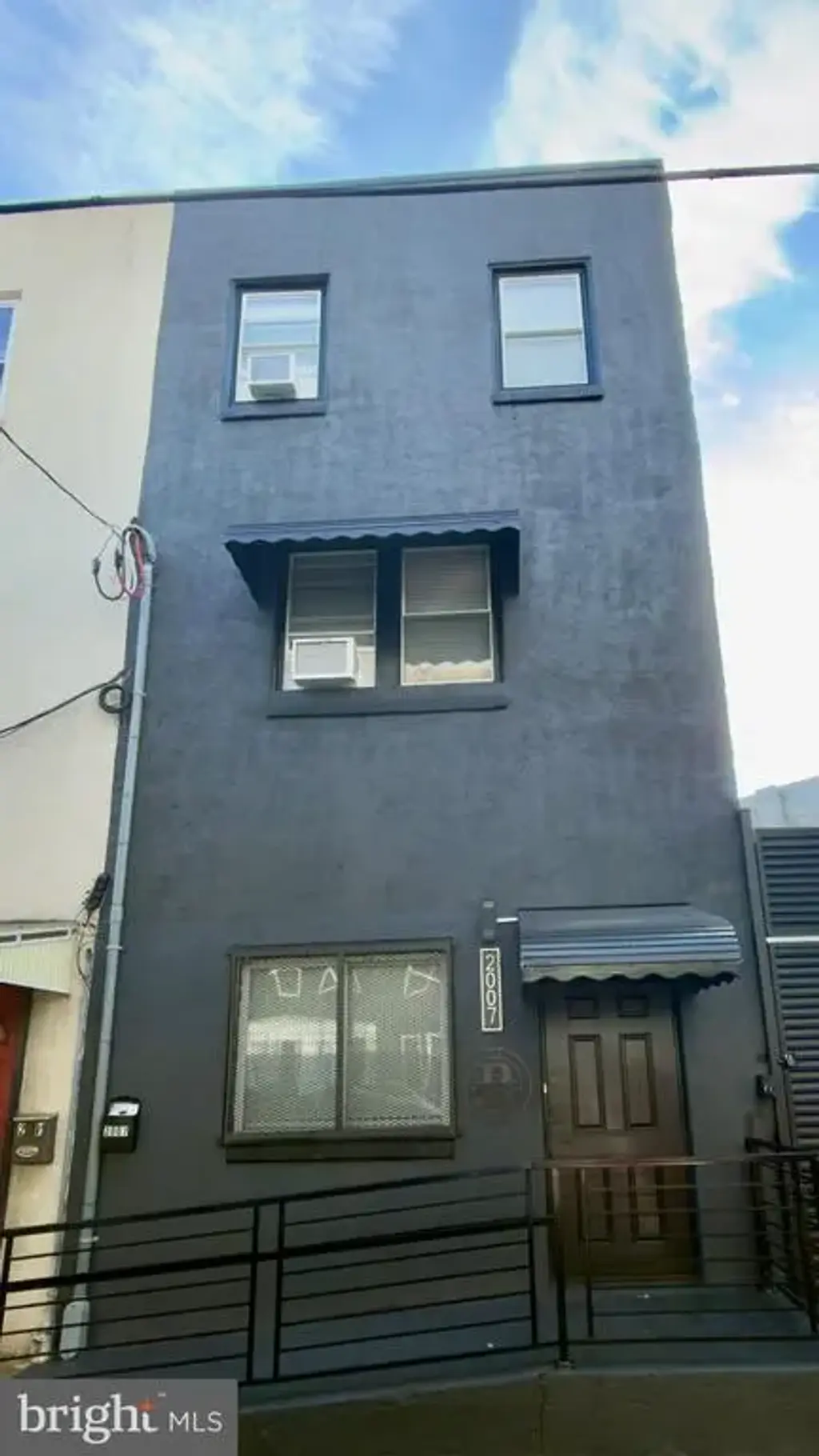 2007 N Front St, PHILADELPHIA