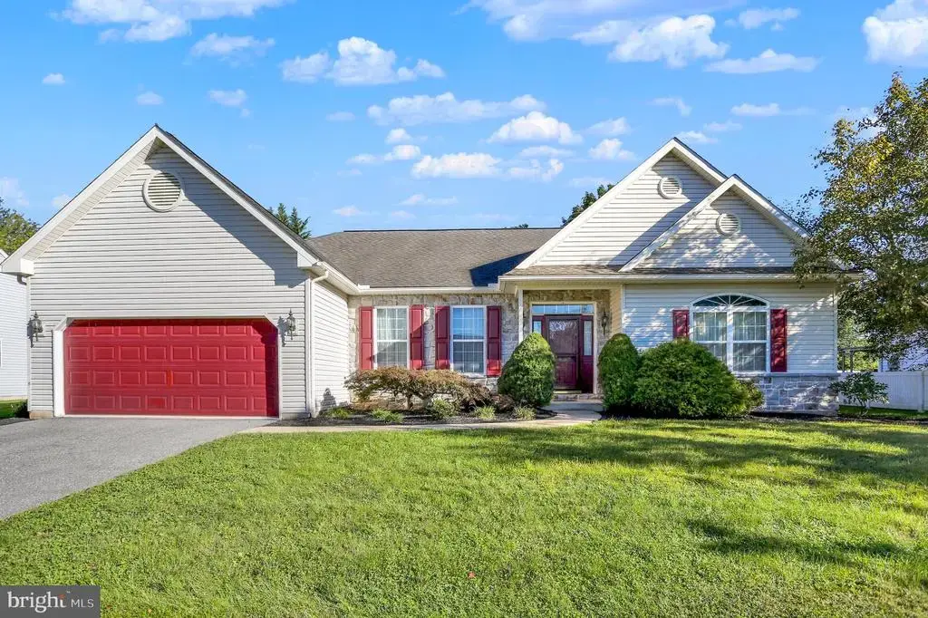 65 Sagebrook Dr, READING