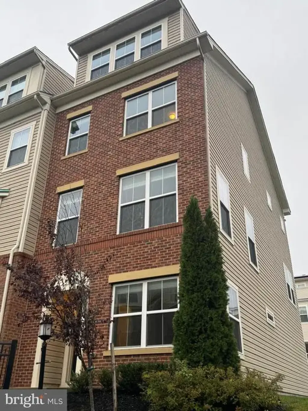 7016 Ventfield Way, HANOVER