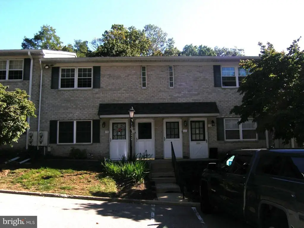 10 Cavendish Dr #10, AMBLER