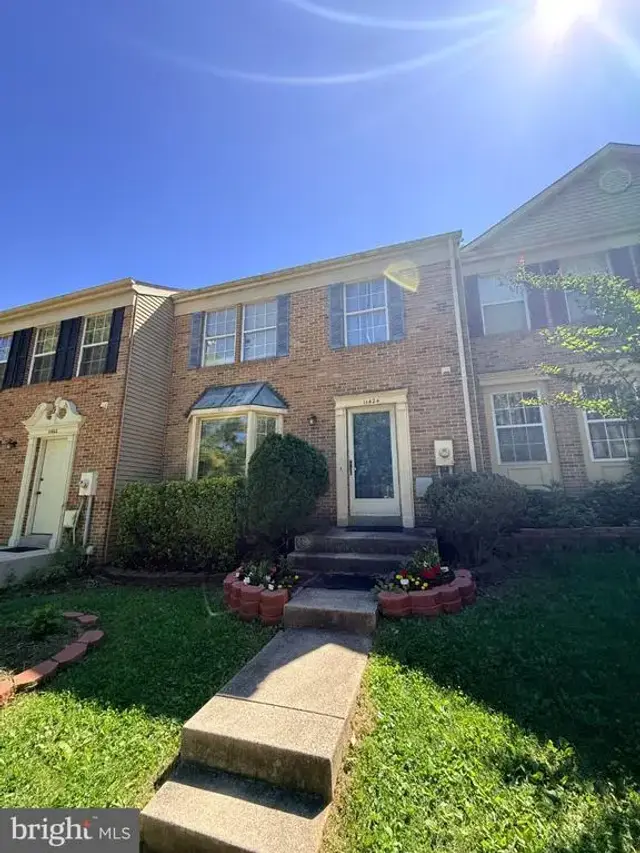 11424 Beehive Ct, Germantown