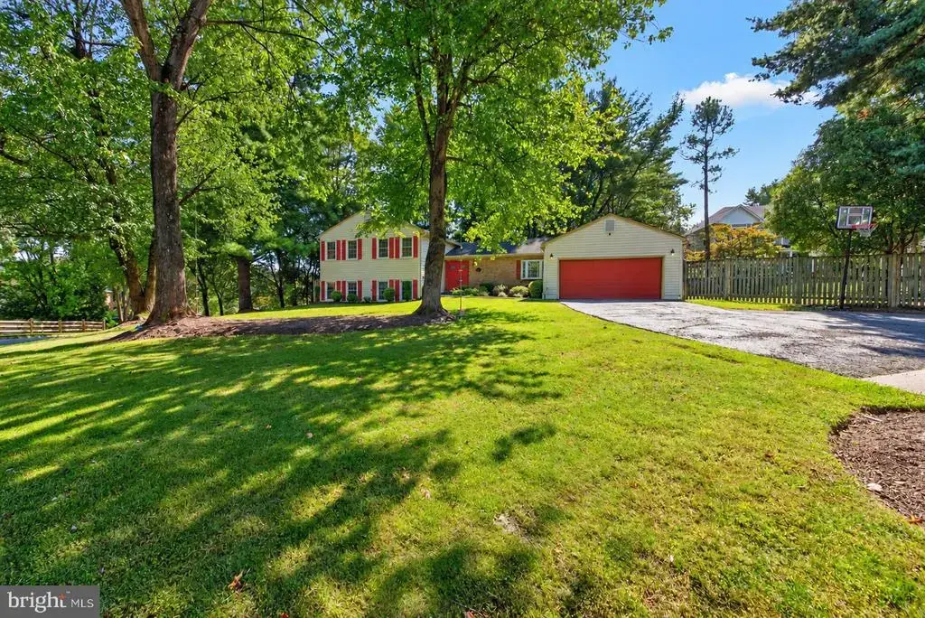 1521 Gingerwood Ct, VIENNA