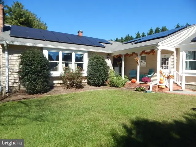 2 Trelawny Ct, Lutherville Timonium