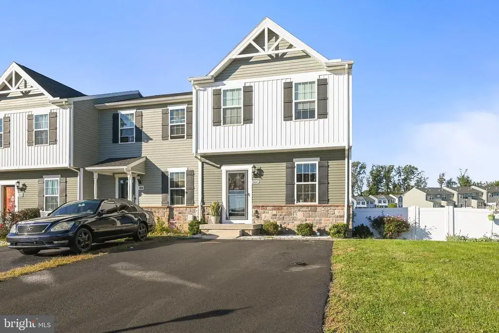 266 Homestead Dr, HANOVER