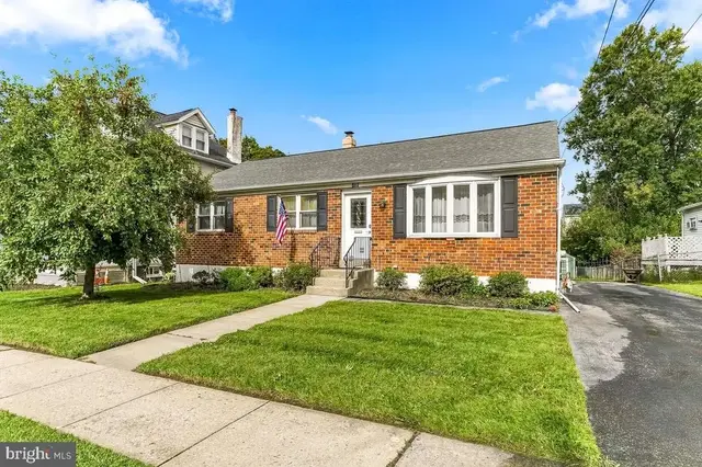 209 Henderson Ave, Ridley Park