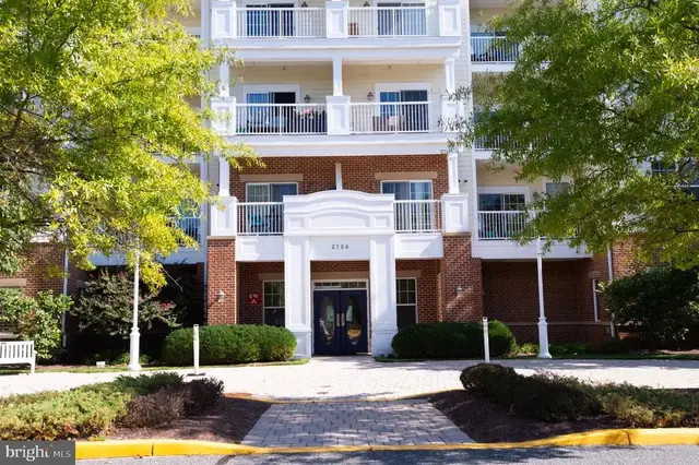 2700 Willow Oak Dr #411b, Cambridge