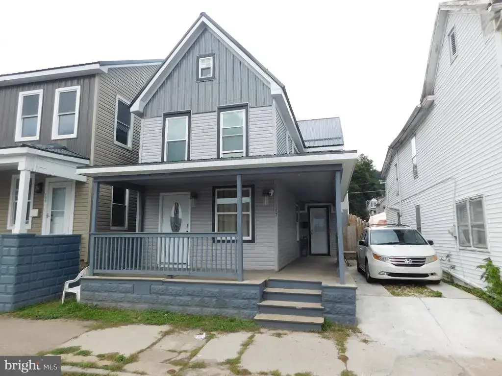 157 W 4th St, LEWISTOWN